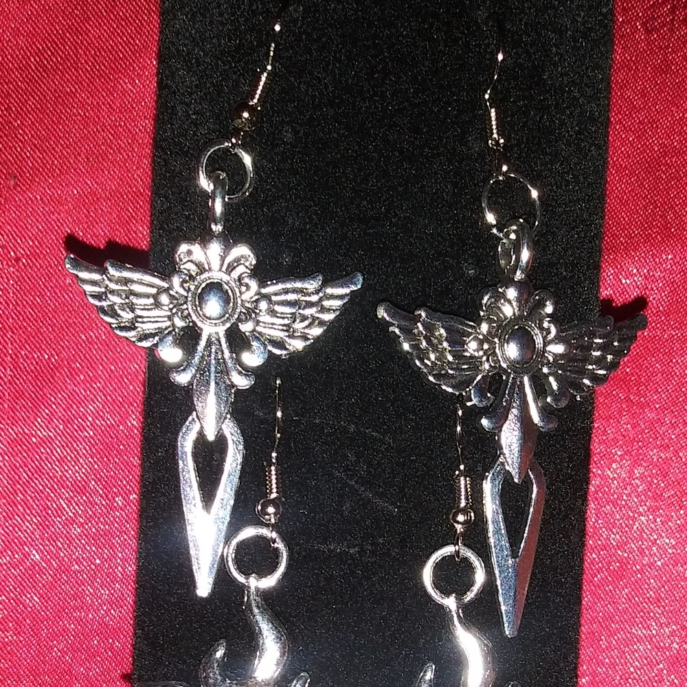Cross earrings - Picture 3 of 7